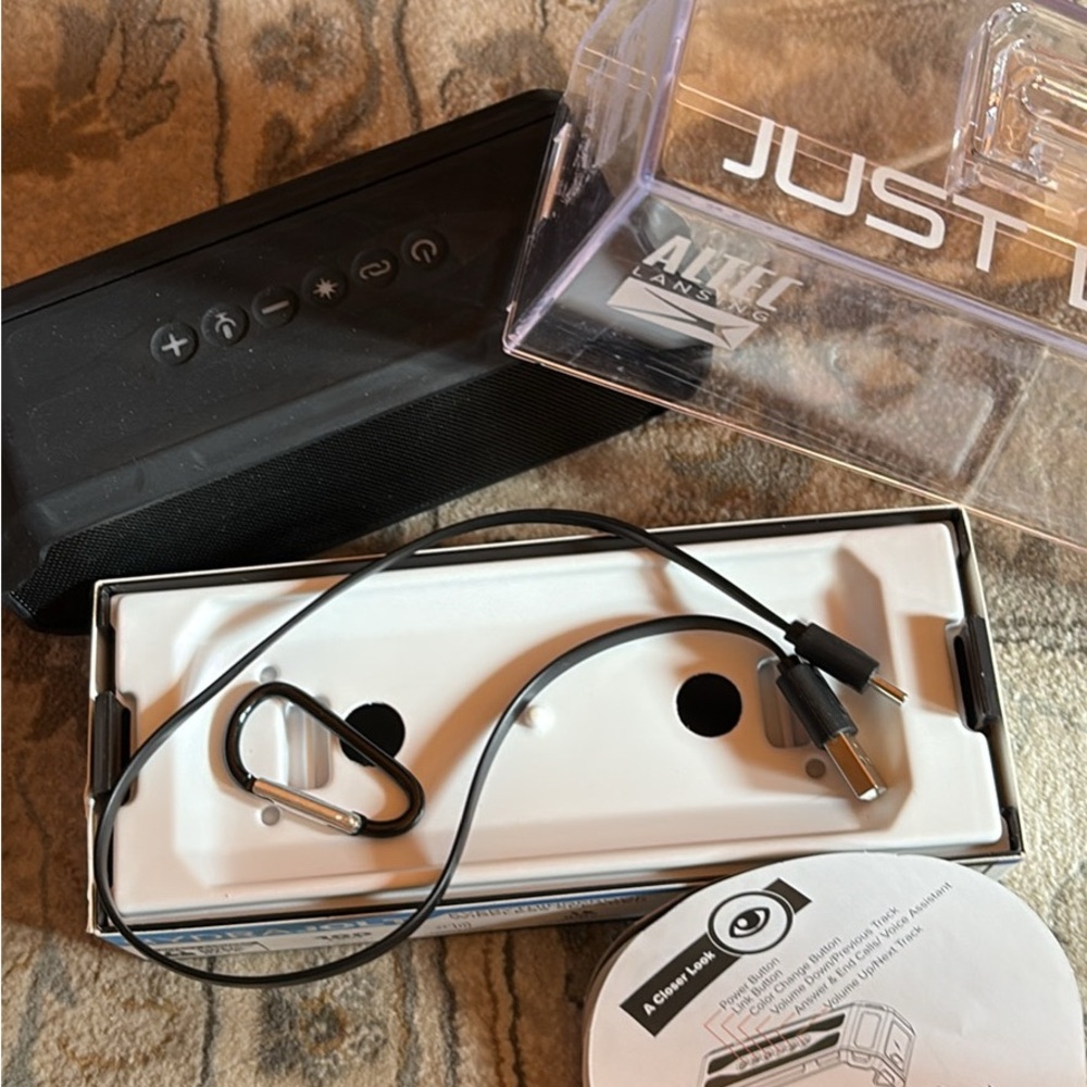 Altec Lansing Hydra Jolt Black Bluetooth Speaker